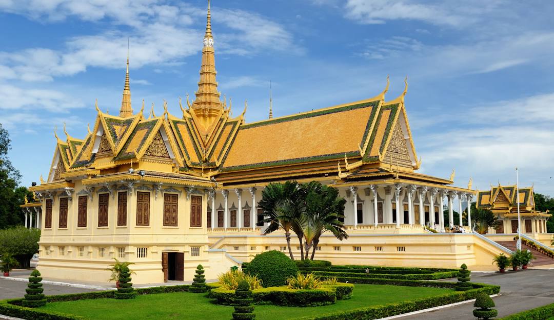 5-Day Private Cambodia Highlights Tour Led By Local Women 5-Day Private Cambodia Highlights Tour Led By Local Women
